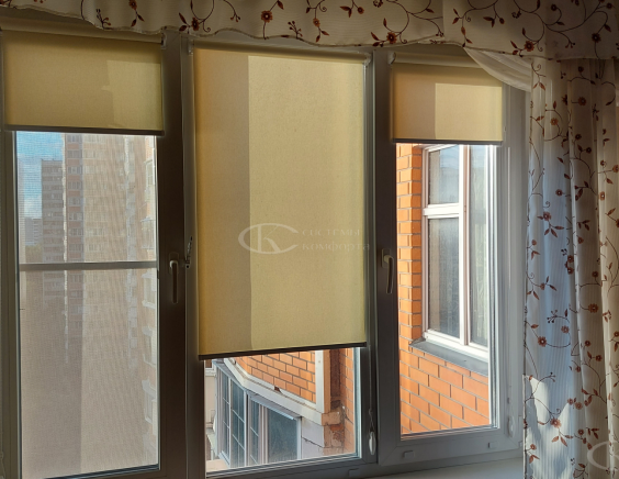 Рулонные шторы на кухню