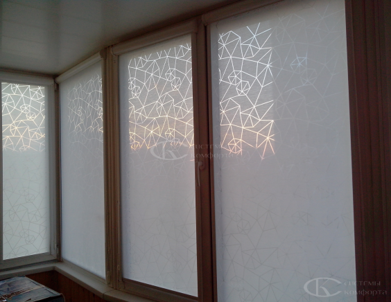 Жалюзи на балкон