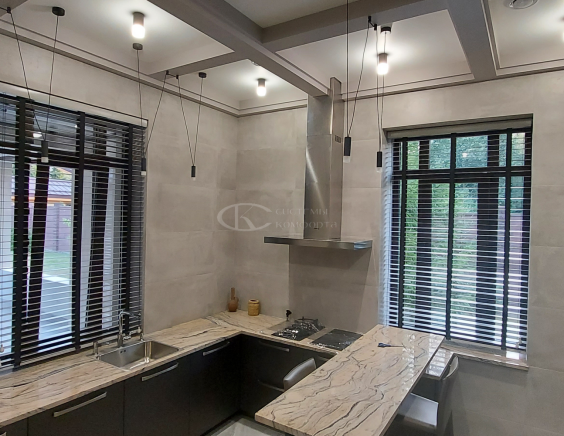 Горизонтальные жалюзи