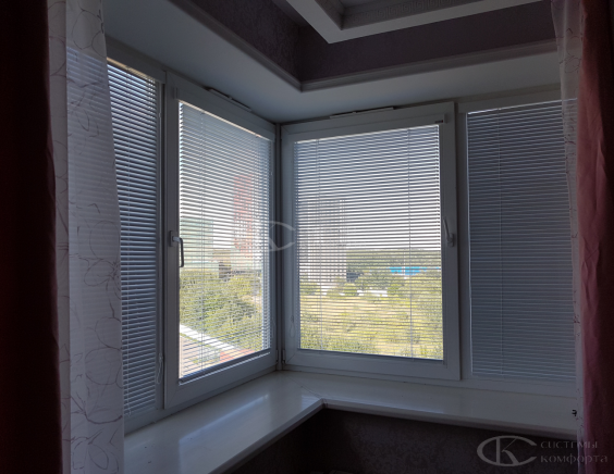 Жалюзи на балкон