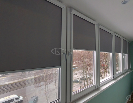 Жалюзи на балкон